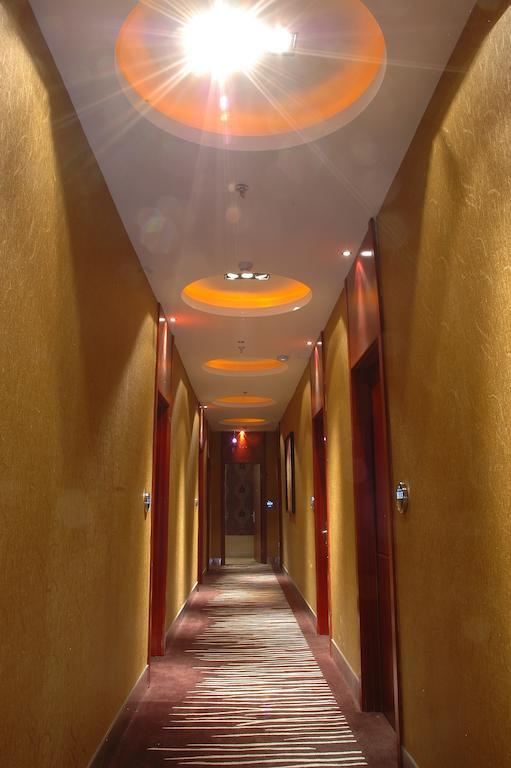 Harbin Yakelai Holiday Hotel エクステリア 写真