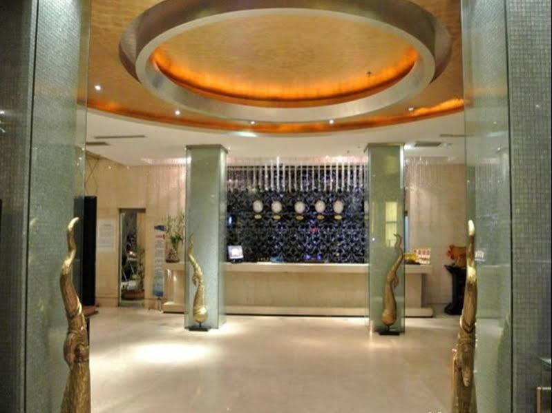 Harbin Yakelai Holiday Hotel エクステリア 写真